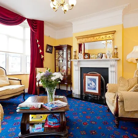 Bed & Breakfast Cashel 3*